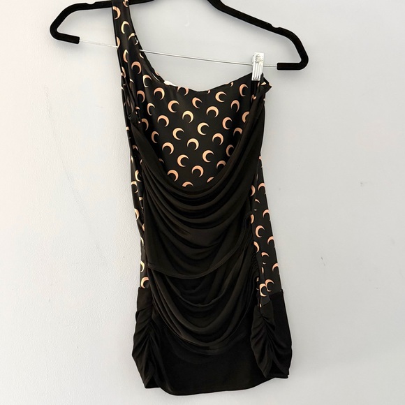 Authentic, Marine Serre
Single Shoulder Strap Draped Top. Size Medium - Picture 2 of 10